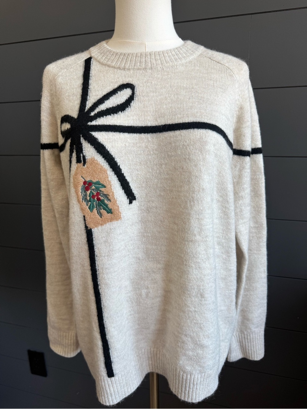 LOFT Cream Sweater with Black Bow and Gift-Tag Motif Holiday Party Winter
